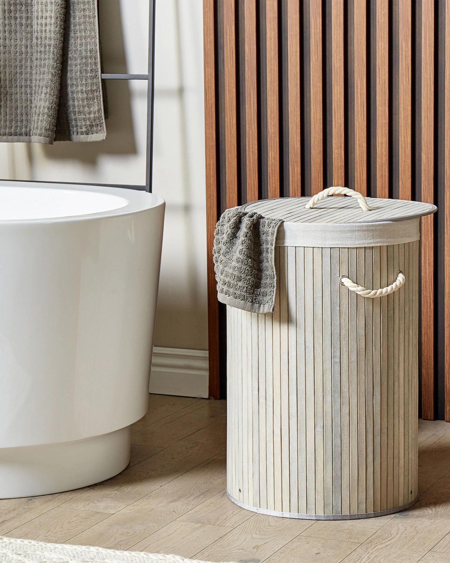 Mand Met Deksel Grijs SANNAR - Afbeelding 2